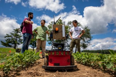 With the collaborative forces of the CAIA, affiliated faculty and Virginia Cooperative Extension agents across the commonwealth will work together to prepare agricultural and food systems for the challenges of tomorrow, such as innovative methods of tracking plant growth. 