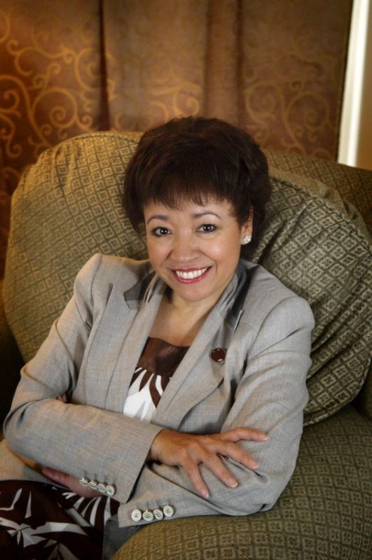Dr. Lucinda Roy, English